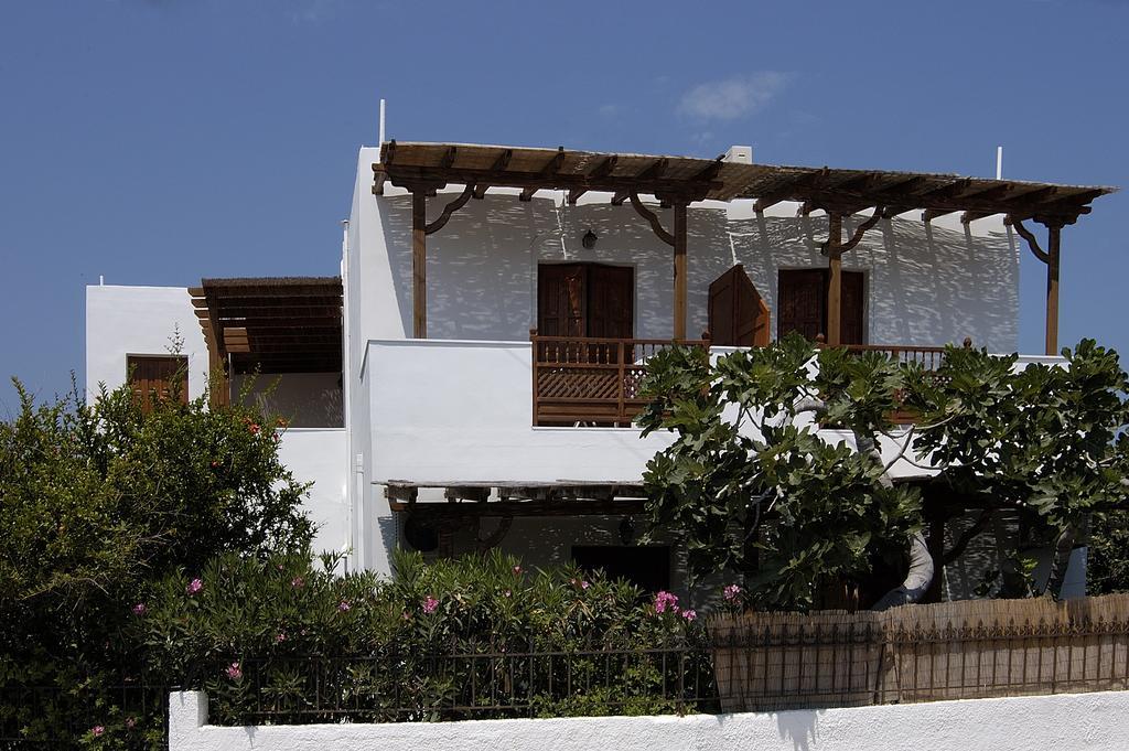 Deidamia Hotel Skyros Exterior photo